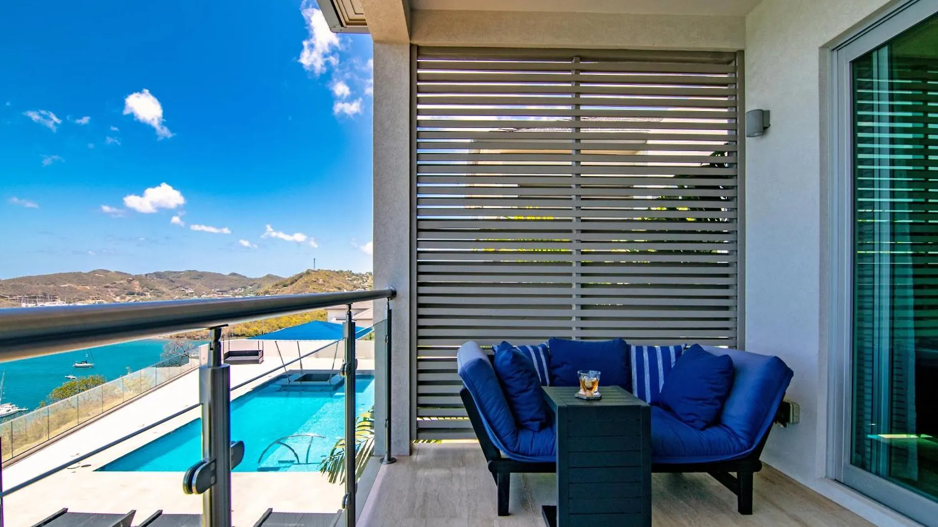 Angelite Ocean View Condo With Pool Access Egmont